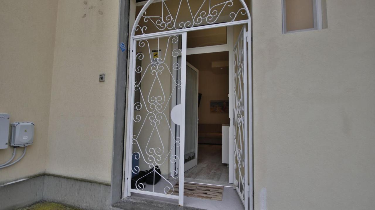 Casa Levante A 75 Mt Dalla Spiaggia Монополи Экстерьер фото