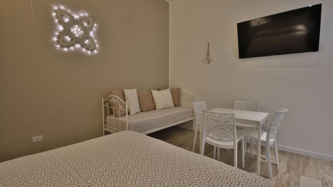 Casa Levante A 75 Mt Dalla Spiaggia Монополи Экстерьер фото